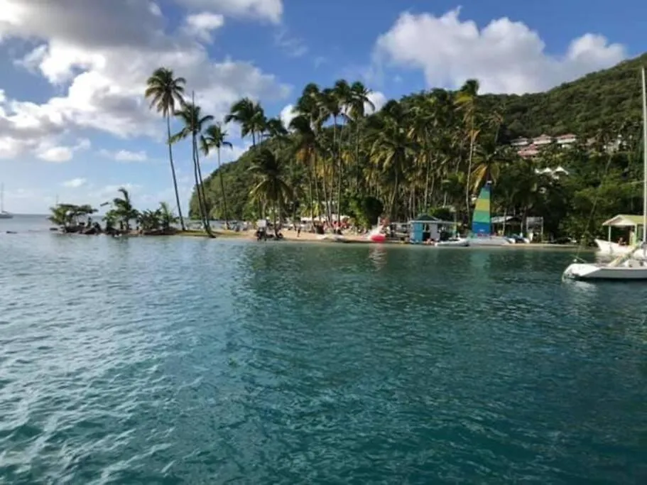 River Breeze Villa, 5 Minutes To Beach And Town Soufrière