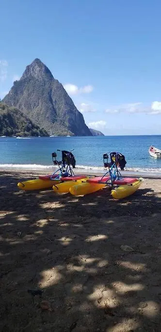 River Breeze Villa, 5 Minutes To Beach And Town Soufrière Casa vacanze